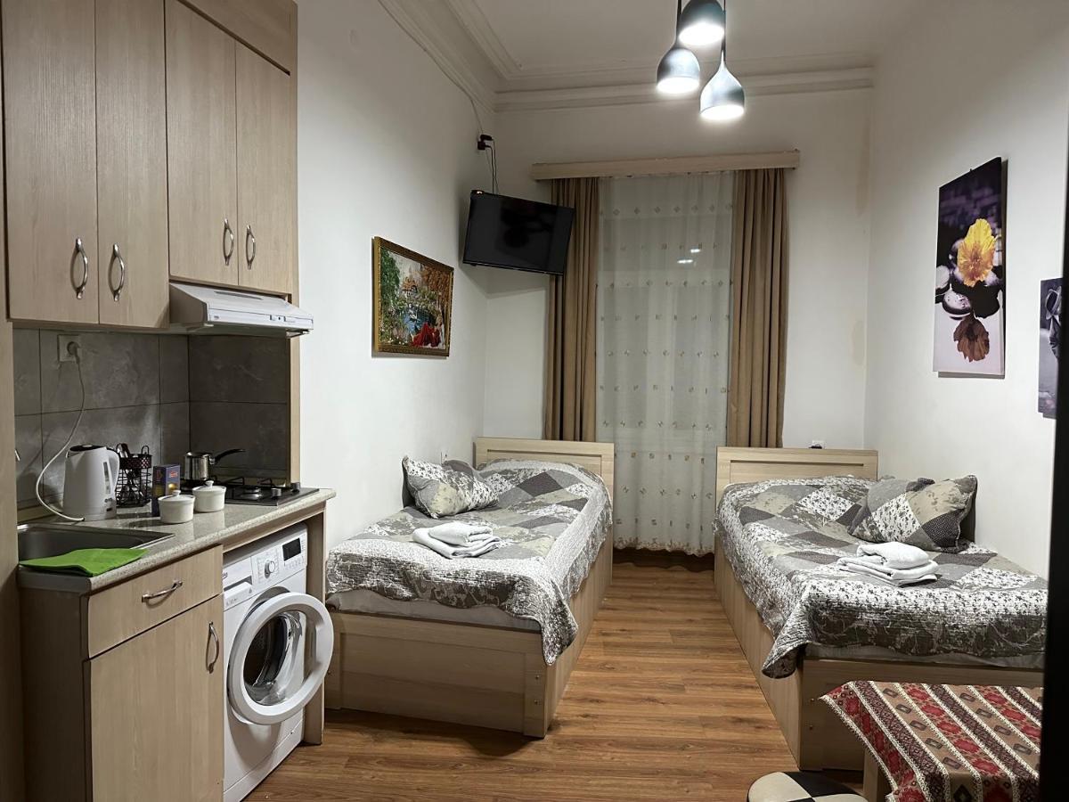 Leselidze Guest House Tbilisi Luaran gambar